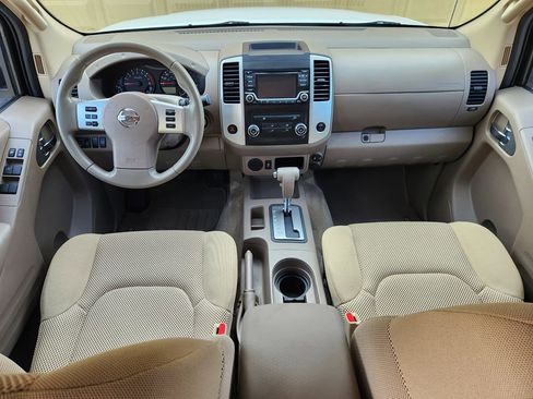 Used 2017 Nissan Frontier SV image 35