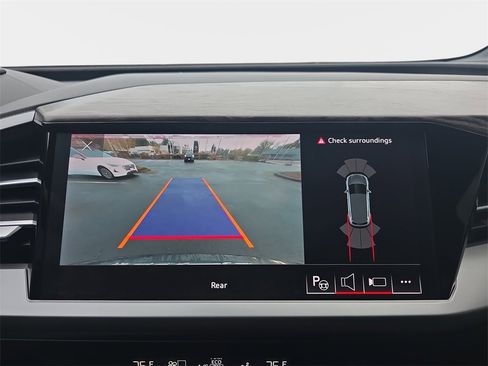 Used 2023 Audi Q4 e-tron Premium Plus image 23