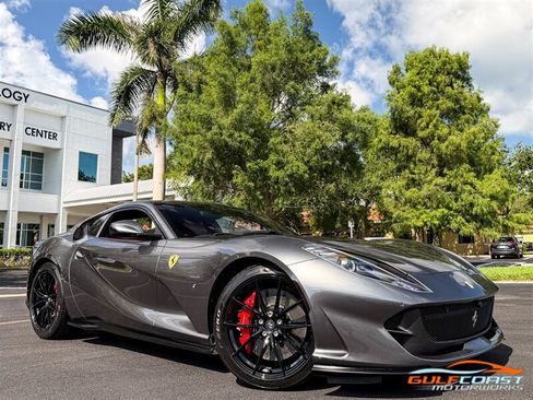 Used 2018 Ferrari 812 Superfast RWD image 69