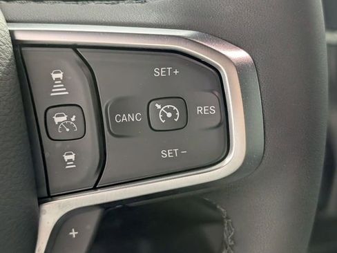 Used 2025 RAM 1500 Big Horn AWD/4WD image 16
