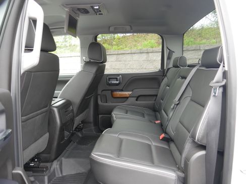 Certified 2019 Chevrolet Silverado 2500 High Country w/ Duramax Plus Package AWD/4WD image 16
