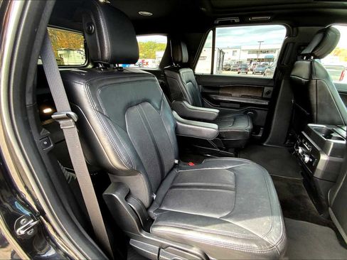 Used 2018 Ford Expedition Limited image 19