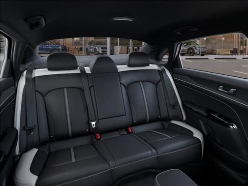 Used 2025 Kia K5 GT-Line image 18