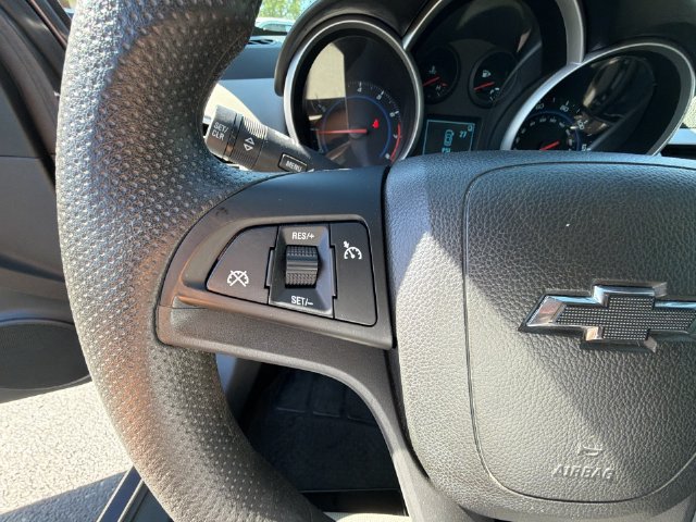 Used 2013 Chevrolet Cruze LS FWD image 29
