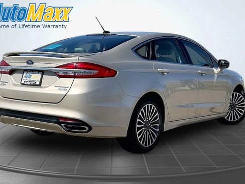 Used 2018 Ford Fusion Titanium AWD/4WD image 11