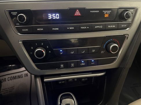 Used 2016 Hyundai Sonata SE FWD image 40
