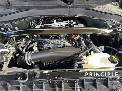 Used 2025 Ford Explorer Platinum w/ LUX Leather Package image 35