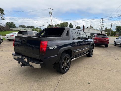 Used 2006 Chevrolet Avalanche Z71 w/ Sun And Sound Package AWD/4WD image 4
