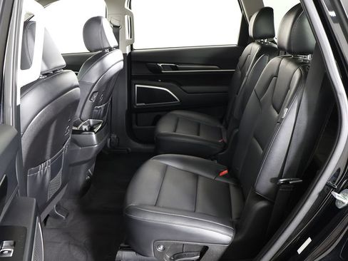 Used 2023 Kia Telluride S AWD/4WD image 34
