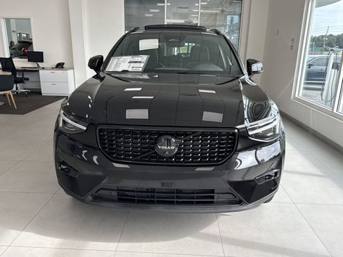 New 2026 Volvo XC40 B5 Ultra w/ Protection Package Premier image 7