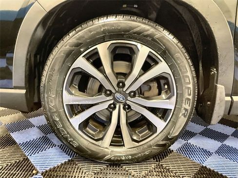 Used 2020 Subaru Forester Limited image 10