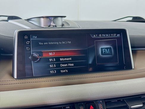 Used 2017 BMW X5 M image 30