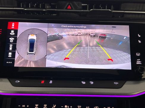 Used 2024 Jeep Wagoneer Launch Edition image 21