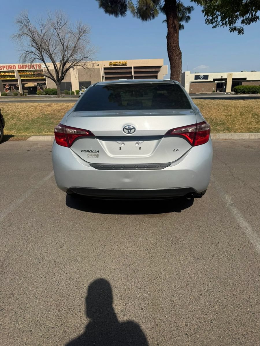 Used 2019 Toyota Corolla LE w/ Carpet Mat Package (TMS) FWD image 5