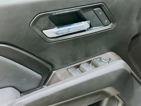 New 2025 GMC Canyon Elevation w/ Convenience Package image 17