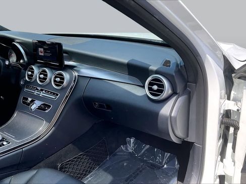 Used 2019 Mercedes-Benz C 300 4MATIC Sedan image 19
