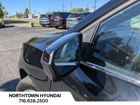 Used 2024 Chevrolet Equinox LT image 41