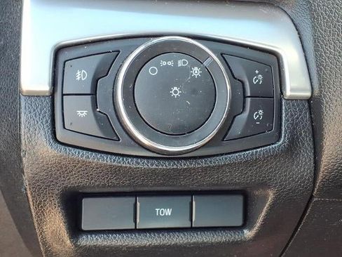 Used 2017 Ford Explorer XLT AWD/4WD image 13