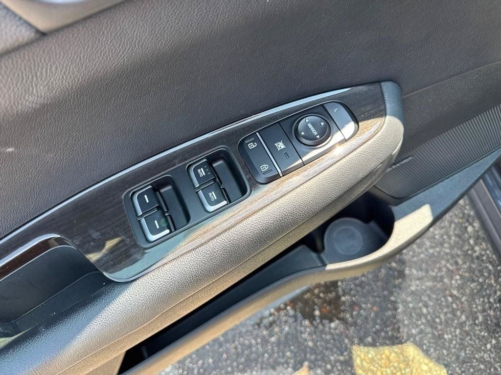 Used 2019 Kia Optima EX w/ EX Premium Package FWD image 18