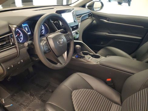 Used 2023 Toyota Camry SE image 15