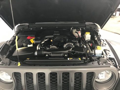 Used 2021 Jeep Gladiator Rubicon image 36