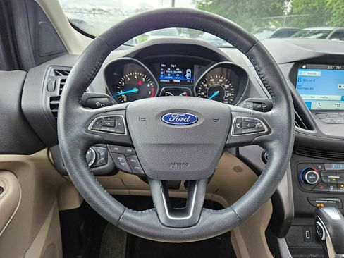 Used 2019 Ford Escape SEL image 19