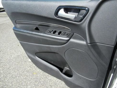 Used 2022 Dodge Durango SXT image 23