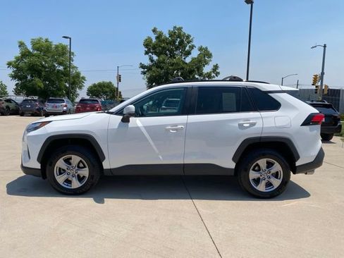 Used 2022 Toyota RAV4 XLE w/ XLE Grade Weather Package AWD/4WD image 2
