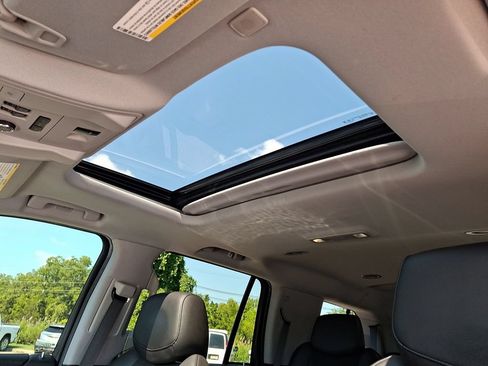 Used 2020 Cadillac Escalade Luxury AWD/4WD image 15