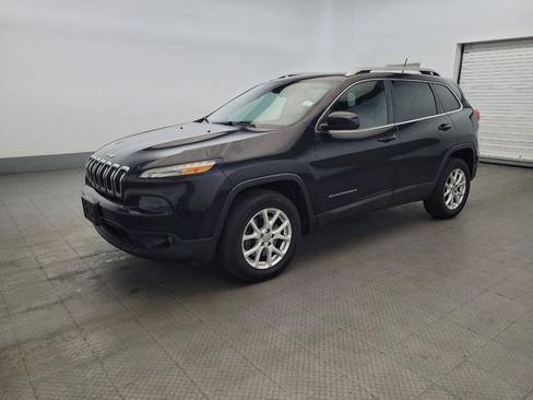 Used 2014 Jeep Cherokee Latitude AWD/4WD image 2
