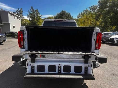 Used 2019 GMC Sierra 1500 SLT w/ SLT Premium Package AWD/4WD image 10