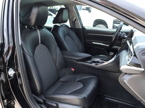 Used 2024 Toyota Camry SE FWD image 33