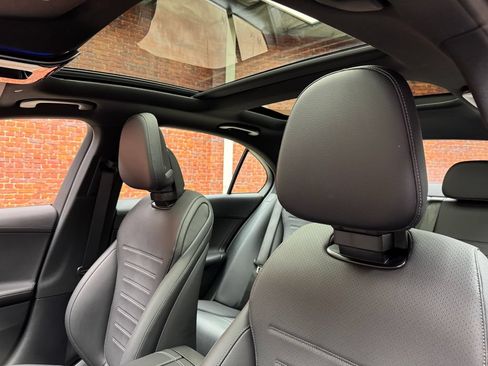 Used 2026 Mercedes-Benz C 300 4MATIC Sedan image 3