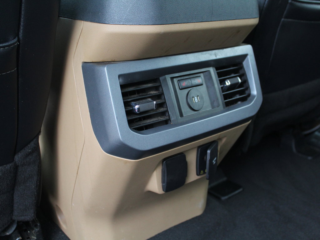 Used 2024 Ford F250 Lariat w/ Lariat Ultimate Package AWD/4WD image 12