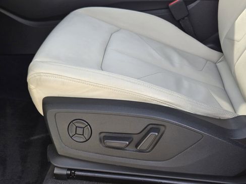 Certified 2021 Audi Q3 2.0T Premium w/ Convenience Package image 30