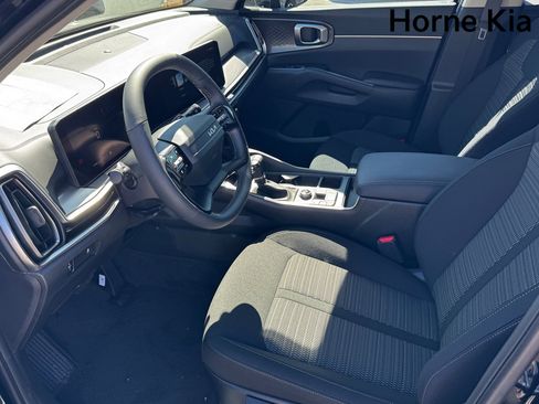 New 2026 Kia Sorento LX FWD image 9