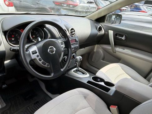 Used 2010 Nissan Rogue SL w/ Premium Pkg AWD/4WD image 10