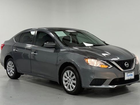 Used 2017 Nissan Sentra SV image 6
