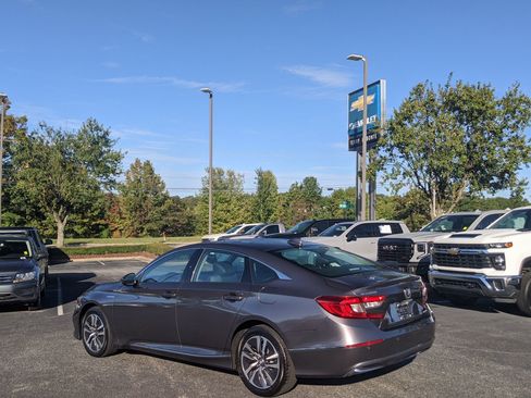 Used 2021 Honda Accord EX-L image 7