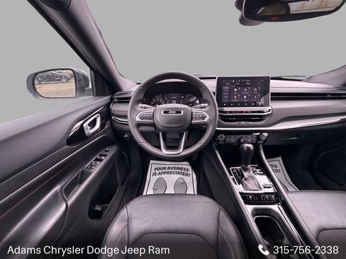 Used 2025 Jeep Compass Trailhawk w/ Trailer Tow Group image 20