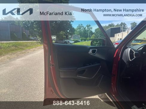 Used 2021 Kia Soul S FWD image 16