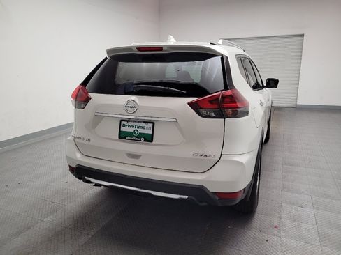 Used 2018 Nissan Rogue SV w/ Sun & Sound Touring Package AWD/4WD image 7