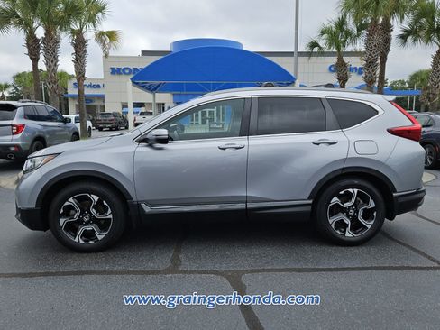 Used 2017 Honda CR-V Touring image 2