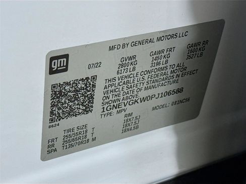 Used 2023 Chevrolet Traverse LT image 32