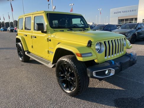 Used 2023 Jeep Wrangler Unlimited Sahara w/ Cold Weather Group image 3