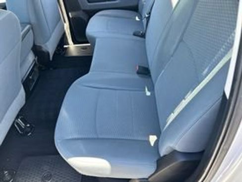 Used 2018 RAM 2500 SLT AWD/4WD image 10