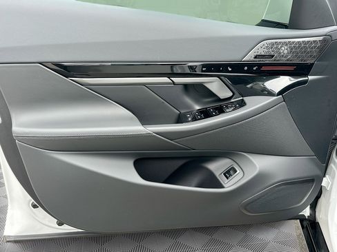 Used 2026 BMW 530i xDrive 530i xDrive w/ Executive Package image 22