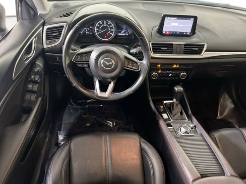 Used 2018 MAZDA MAZDA3 Touring image 24