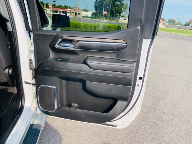 Used 2023 Chevrolet Silverado 1500 RST w/ Z71 Off-Road Package AWD/4WD image 9