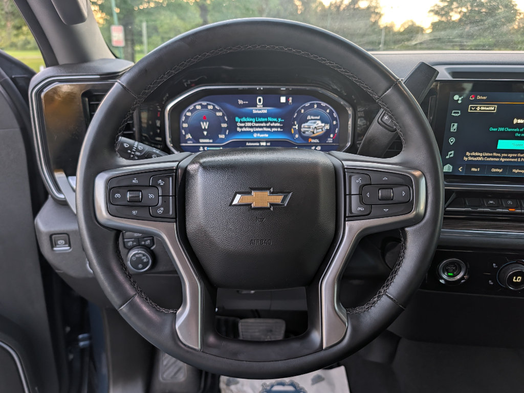 Used 2023 Chevrolet Silverado 1500 LT AWD/4WD image 20